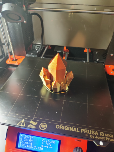 A successful print of crystal on the printer bed